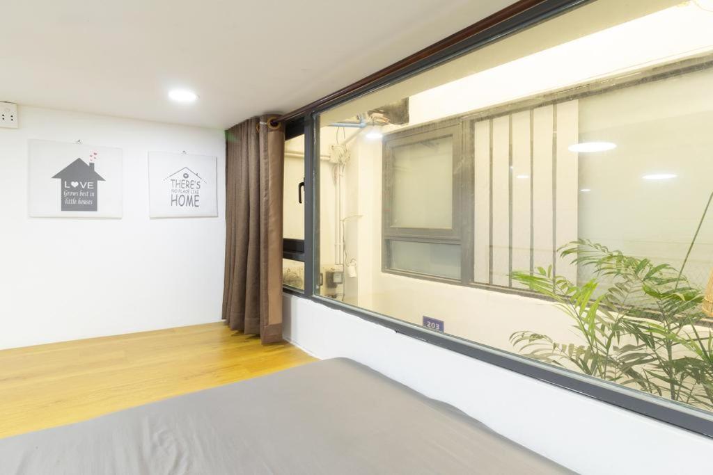 Language Exchange Hotel 3 Ho Chi Minh City Exterior photo